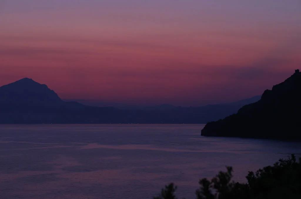 fotografia di un tramonto sulla costa di Maratea durante il matrimonio.